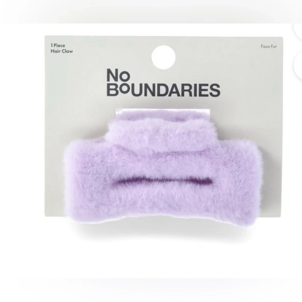 🔴 3/$12 NWT No Boundaries Purple Faux Fur Hair Claw Clip Plush Women’s Accessory